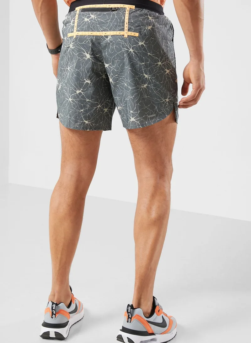 Nike 7" Stride Shorts