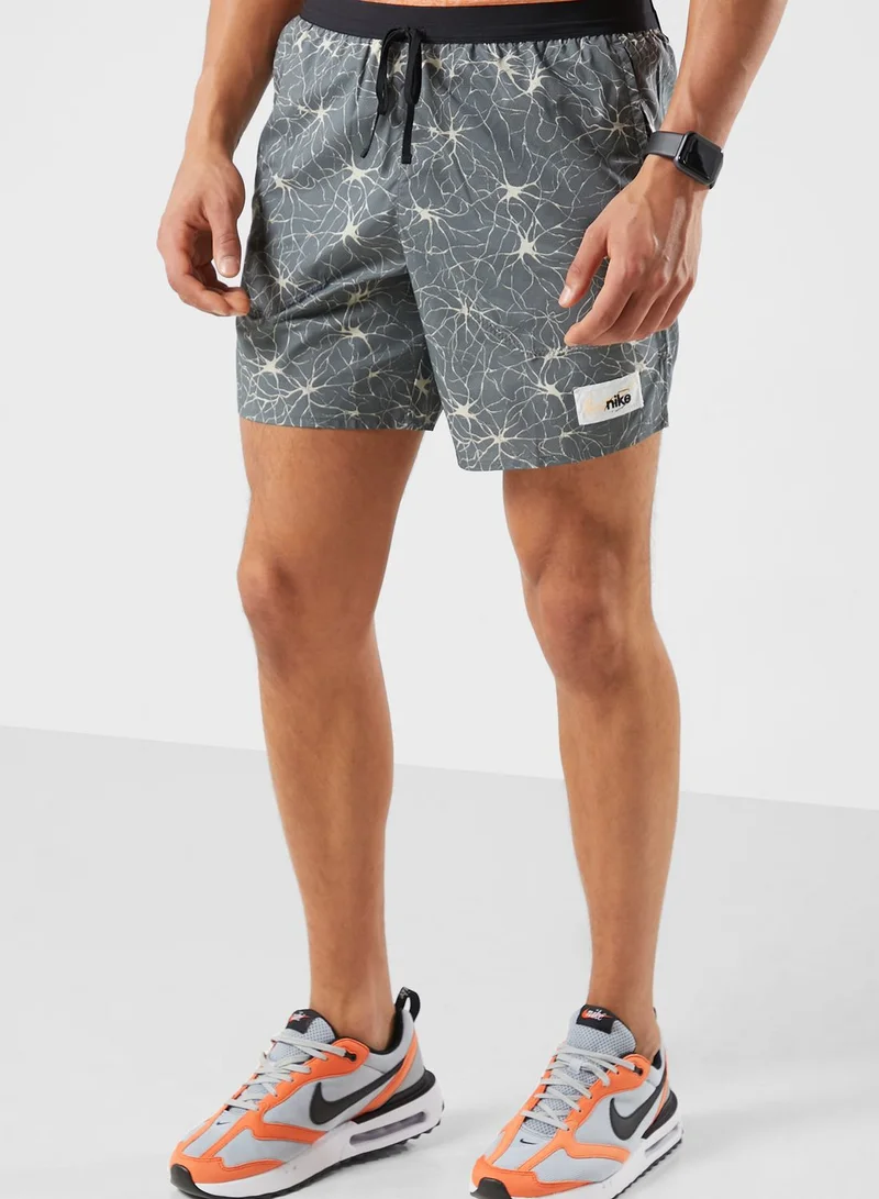 Nike 7" Stride Shorts