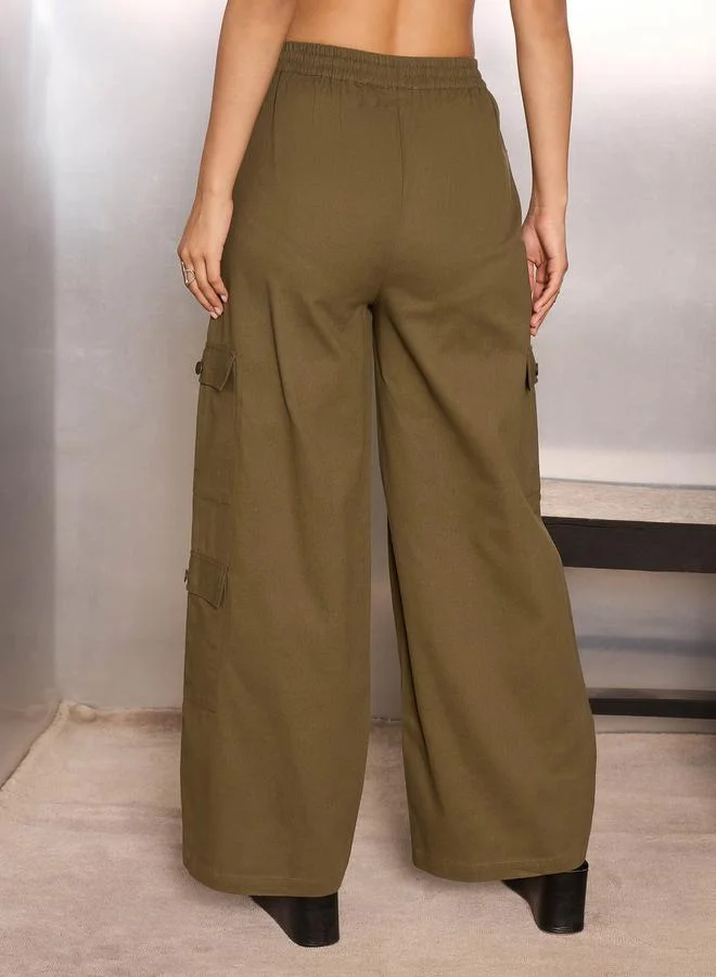 ساسافراس بنطال كارجو سادة بنسيج تويل ورباط