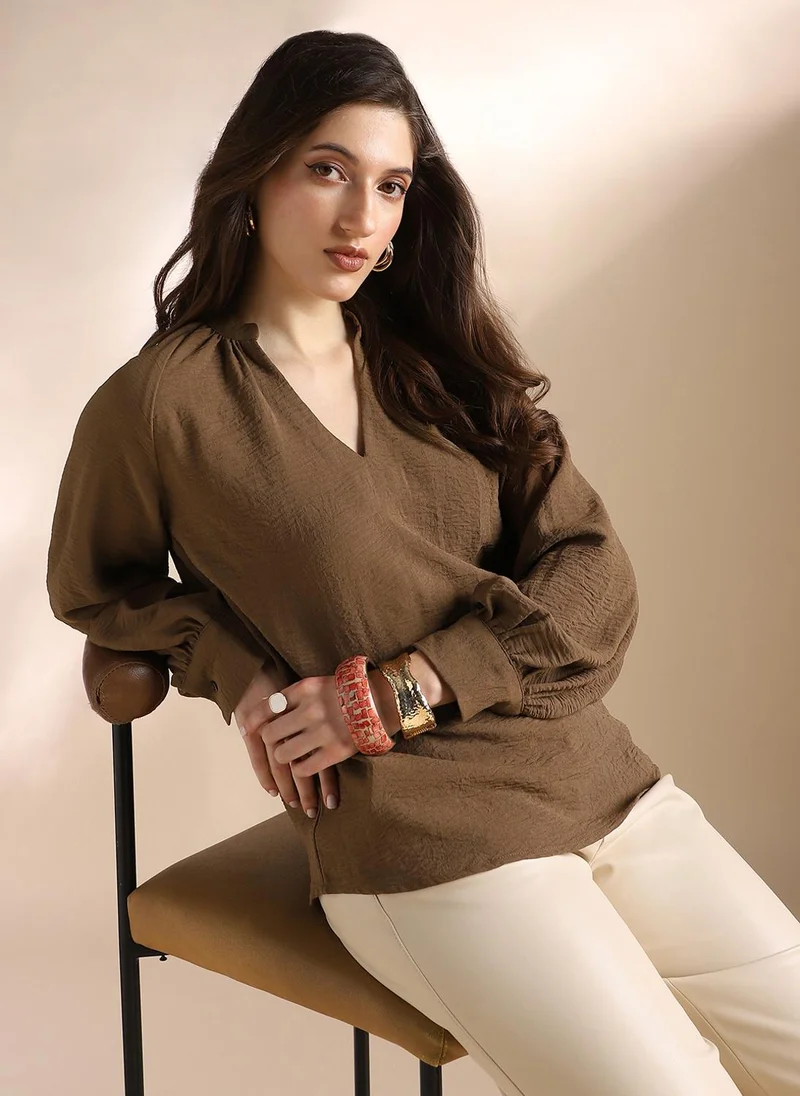 globus Globus Women Brown Mandarin Neck Raglan Cuffed Sleeves Self Design Gathered Detail Workwear Top