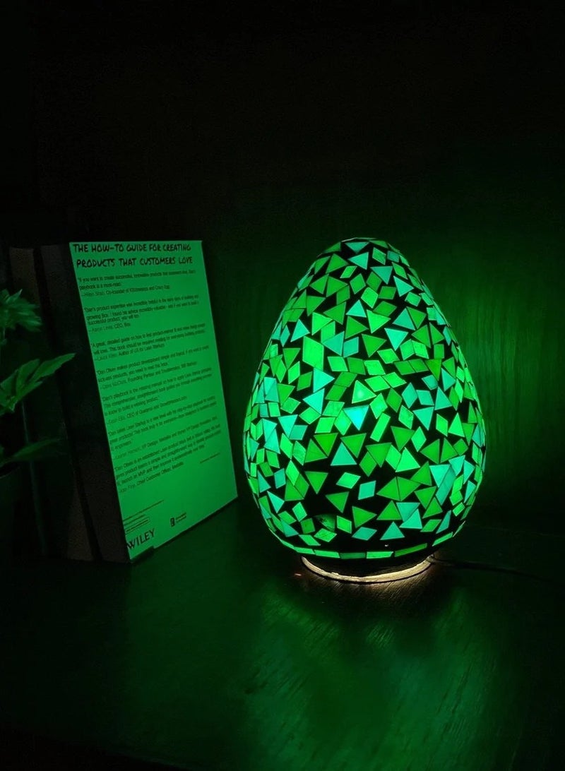 لمبه بيضاوية خضراء