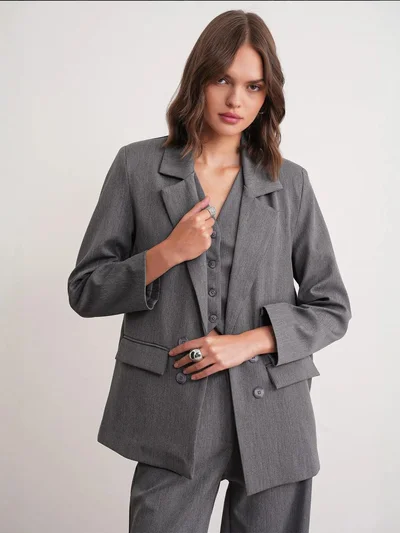 ميكسراي بليزر بأكمام طويلة وجيوب من ميكسراي