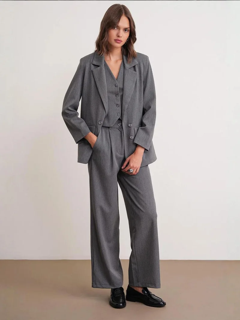 ميكسراي بليزر بأكمام طويلة وجيوب من ميكسراي