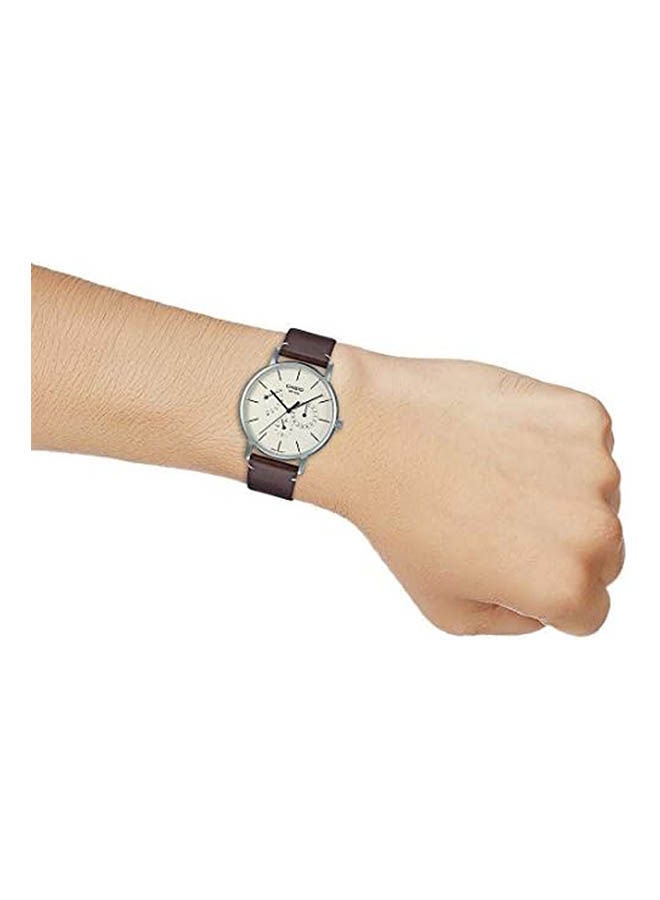 CASIO ساعة كرونوغراف جلدية MTP-E320L-5EVDF - Image 2