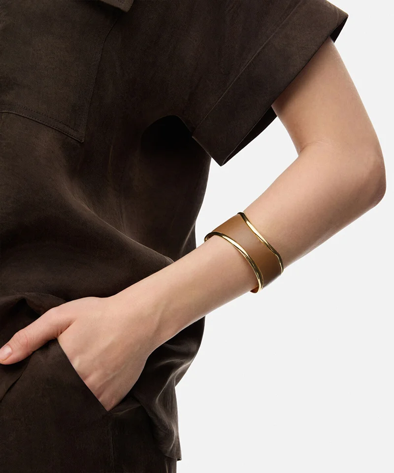 ابيكول Leather Effect Plate Bracelet