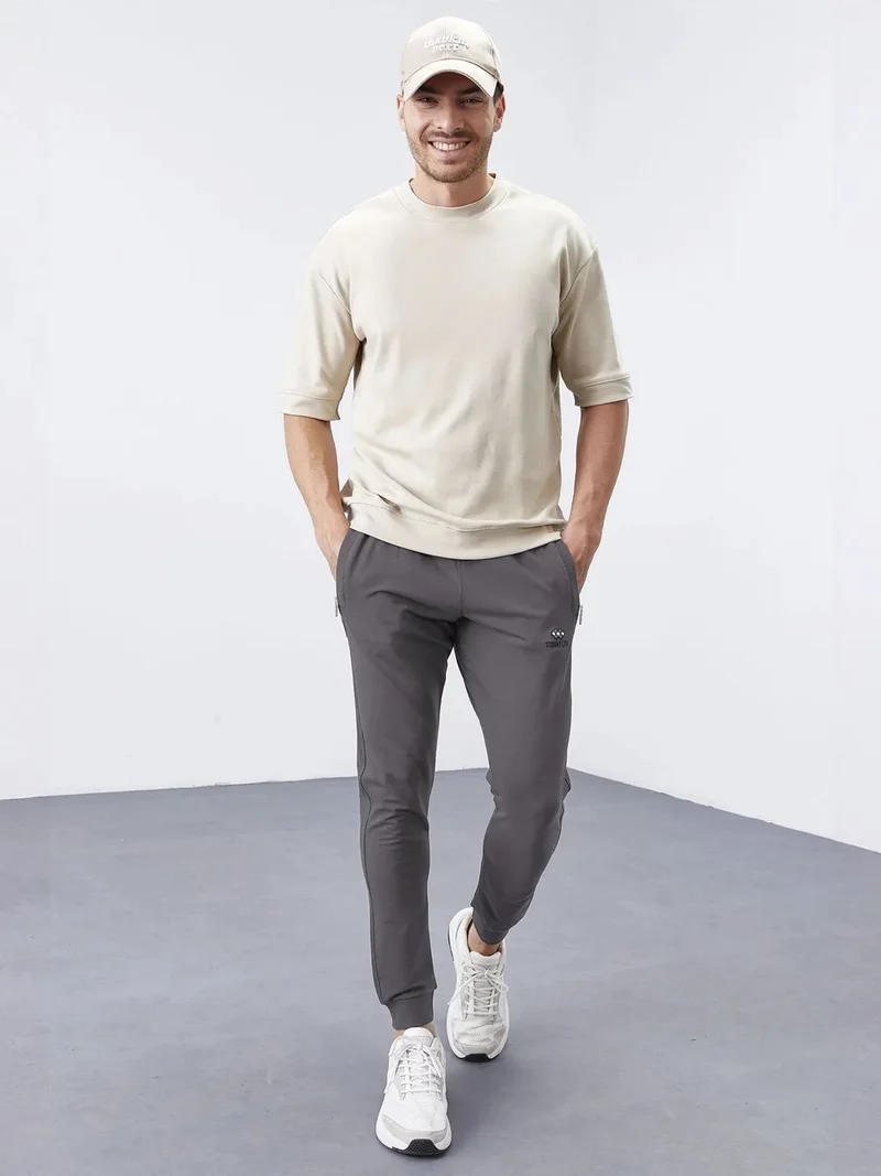 تومي لايف TOMMY Men's Slim-Fit Fleece Sweatpants