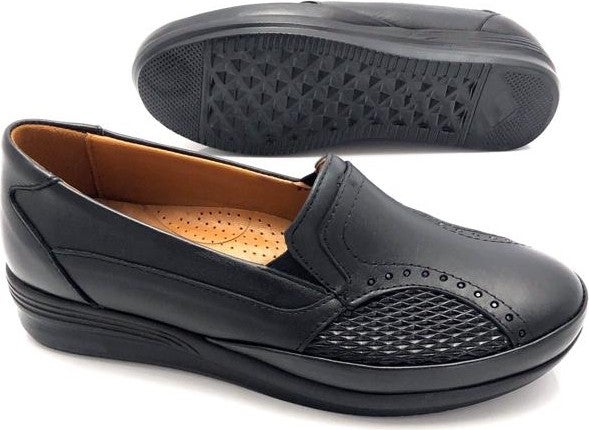 Derilax Leather Full Women's Mother's Shoes  - Image 2