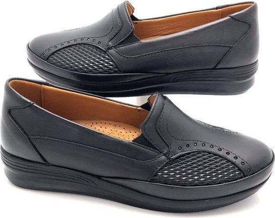 Derilax Leather Full Women's Mother's Shoes  - Image 3