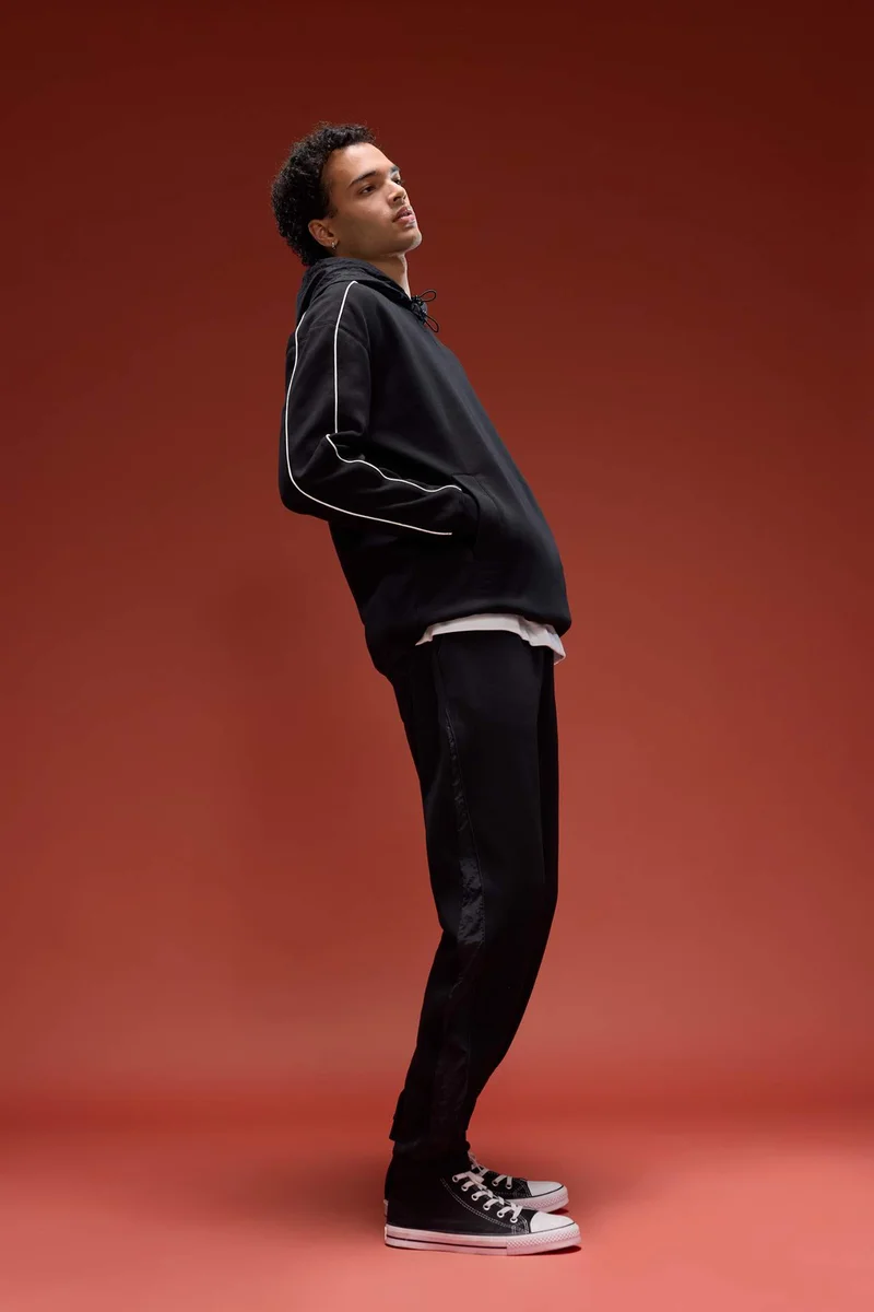 ديفاكتو Regular Fit With Pockets Joggings
