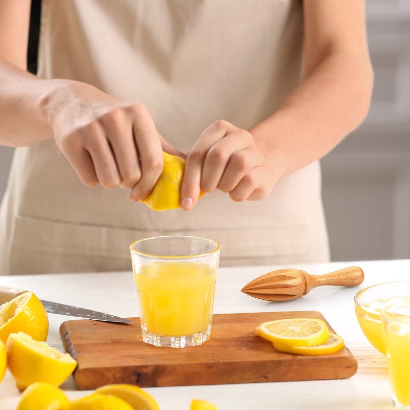 Sieral 1 Pcs Wooden Citrus Reamer Lemon Hand Juicer Beech Wood Handheld Citrus Juicer Kitchen Juicing Tool Manual Orange Lime Lemon Juice Reamer Extractor for Daily Home Bar Cafe Restaurant Use - Image 5