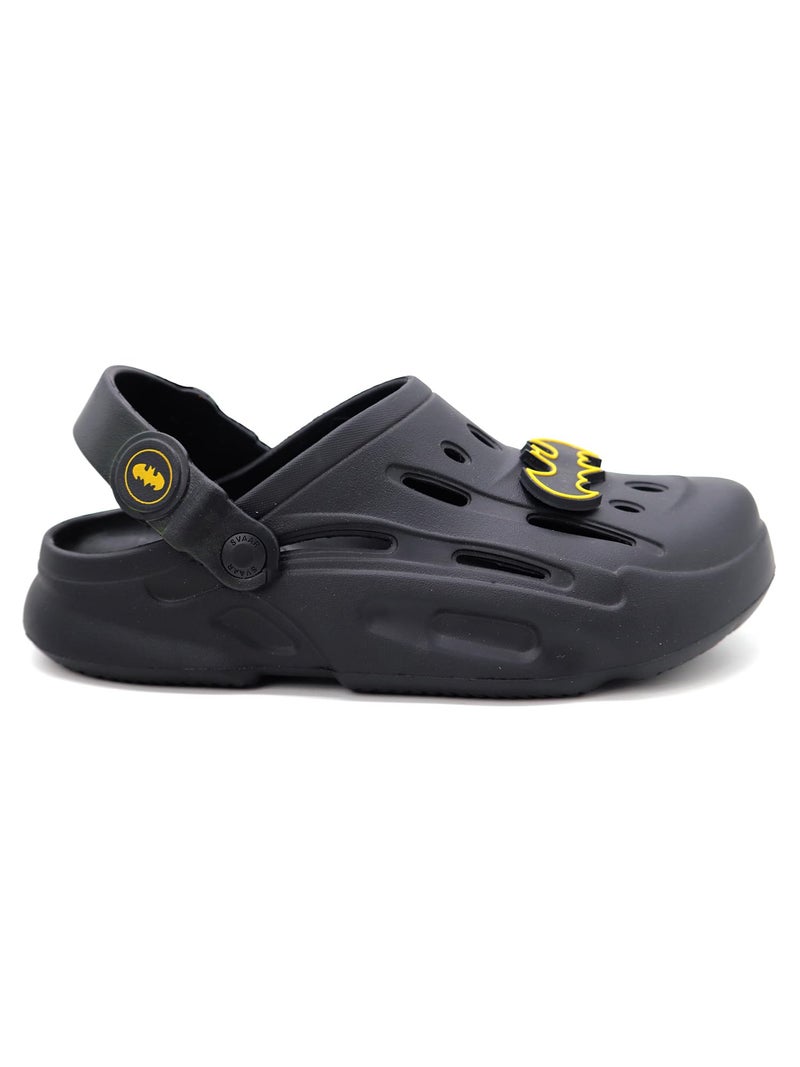 SVAAR Batman Men's Sturdy Clogs With Authentic Batman Charms And Adjustable Back Strap Black, 6 UK - Image 4
