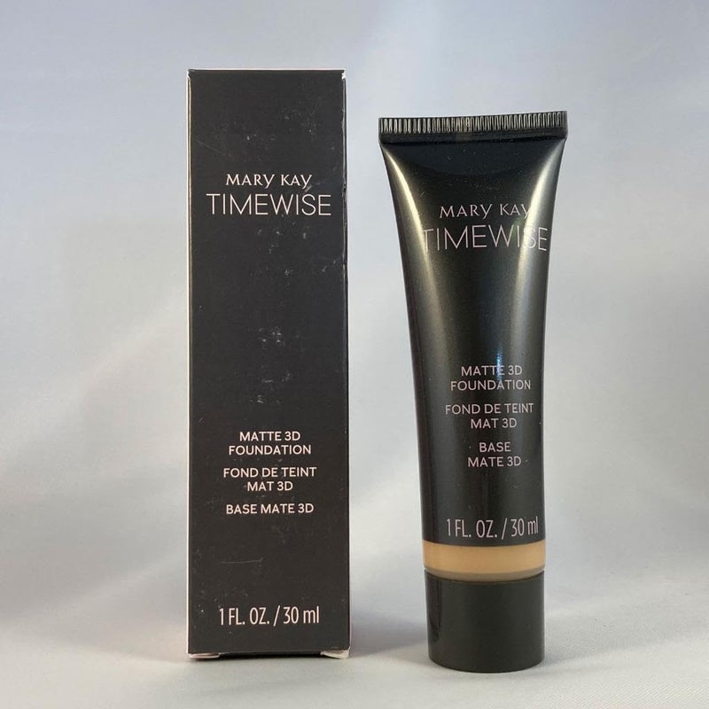 Mary Kay Timewise Matte 3D Foundation Ivory C110 - Image 1