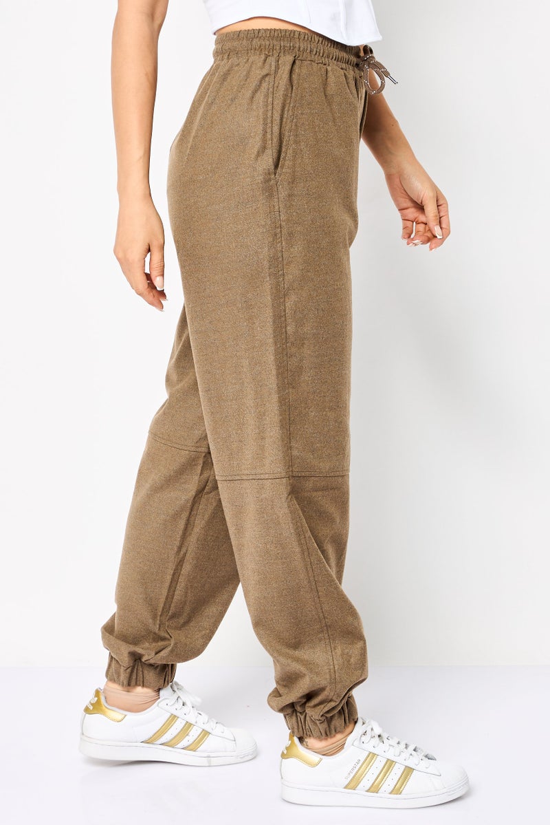 KOTON سروال جوجر نسائي بقصة عادية، بني - Image 3