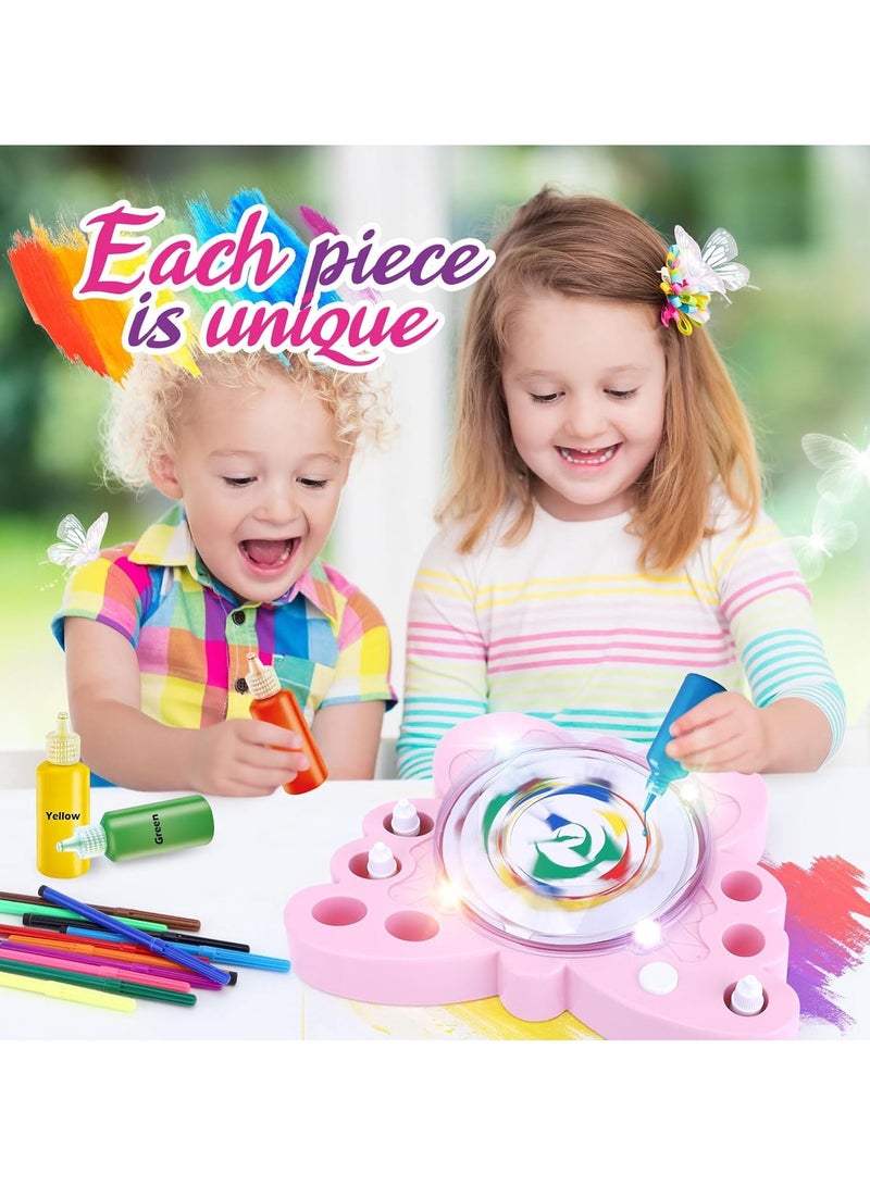 مجموعة آلة الرسم الدوارة للأطفال   لعبة فنية ممتعة تعمل بالبطارية، خفيفة وسهلة الاستخدام. مثالية للبنات والأولاد من 4 إلى 8 سنوات لصنع لوحات ملونة عشوائية بتجربة فريدة ومسلية. مجموعة متكاملة لهدية مميزة تنمّي الإبداع والمهارات الفنية! - Image 4