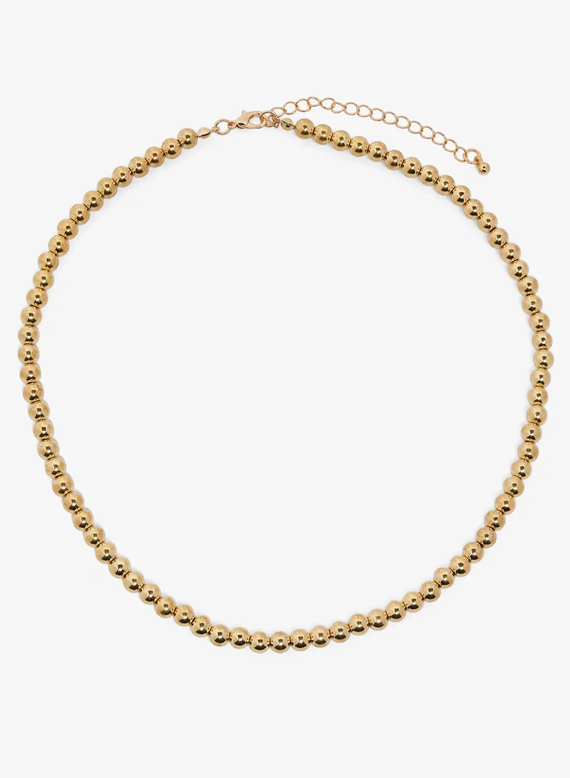 جينجر قلادات بتفاصيل خرز ذهبي