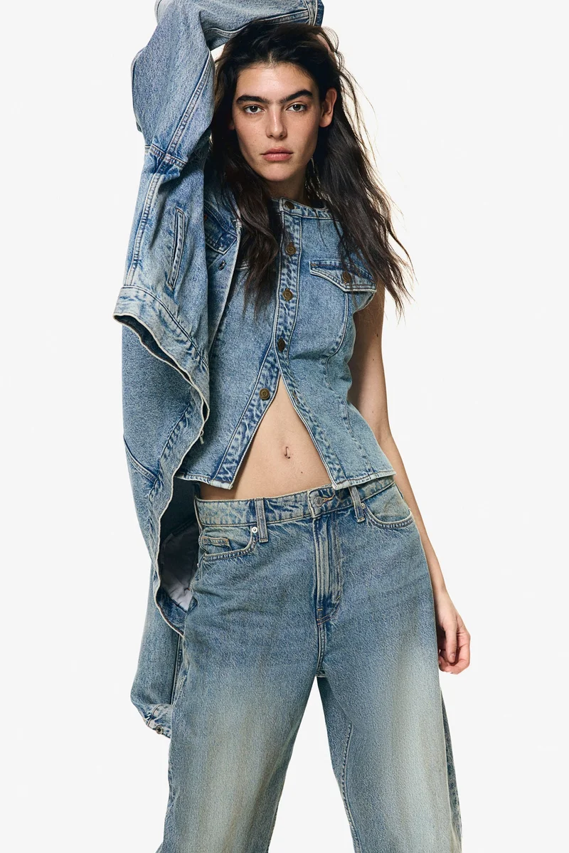 اتش اند ام جينز بخصر عالي وساق باريل