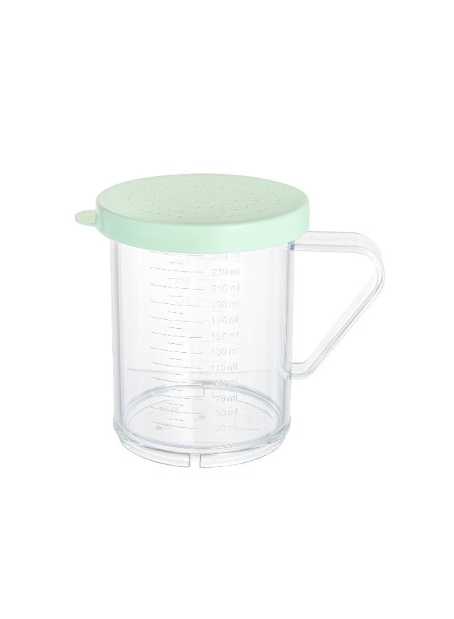 Restaurantware RW Base 10 Ounce Clear Plastic Dredge Spice Shaker, 1 Reusable Dry Rub Shaker - Includes Green Perforated Lid, With Handle, Clear Polycarbonate Spice Shaker, For Fine Seasonings  - Image 2