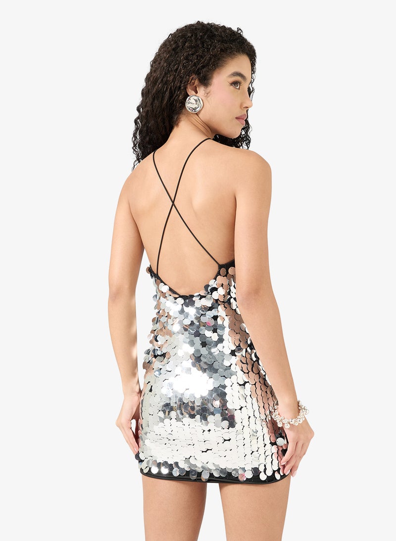 جينجر فستان سهرة مزين بالترتر بياقة هالتر - Image 2