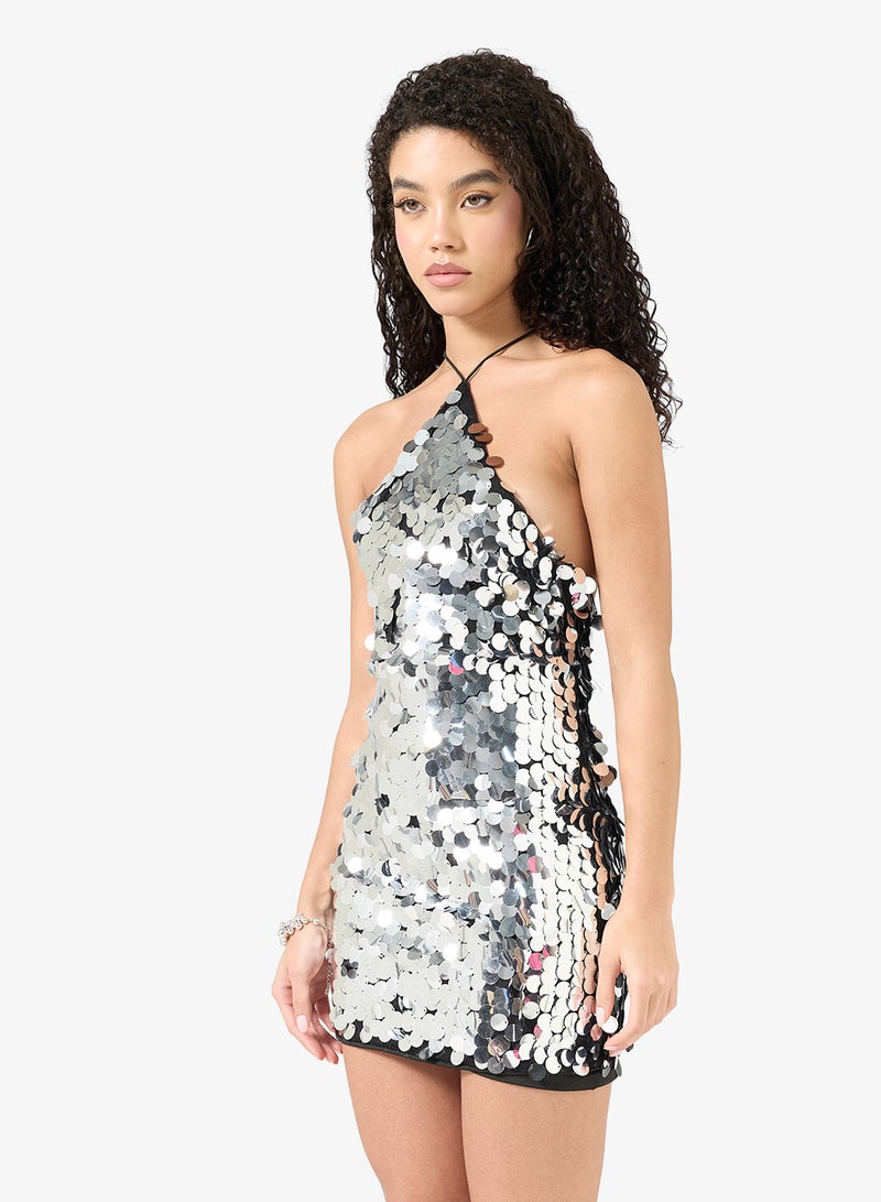 جينجر فستان سهرة مزين بالترتر بياقة هالتر - Image 1