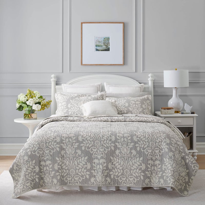 LAURA ASHLEY Laura Ashley  King Quilt Set Reversible Cotton Bedding with Matching Shams Home Decor for All Seasons Rowland Grey King