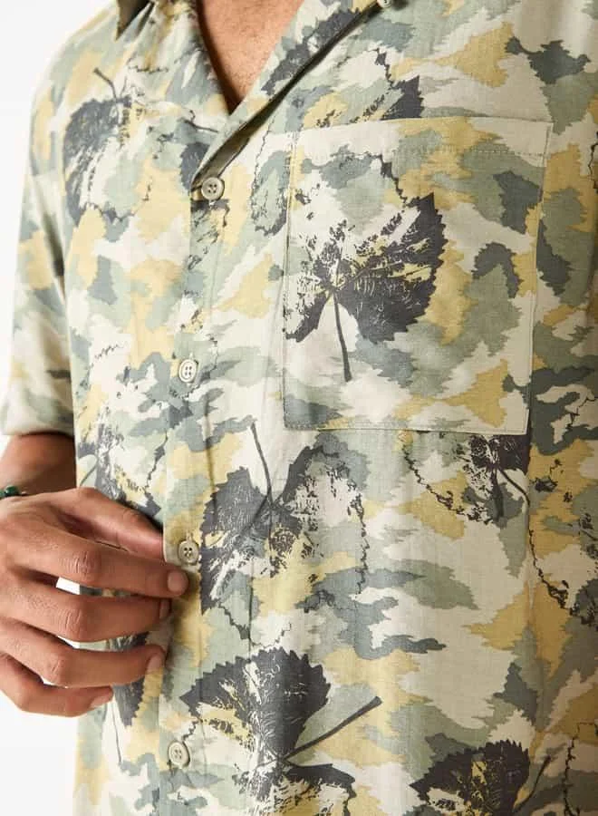 Lee Cooper Lee Cooper Relaxed Fit Printed Shirt with Camp Collar and Short Sleeves