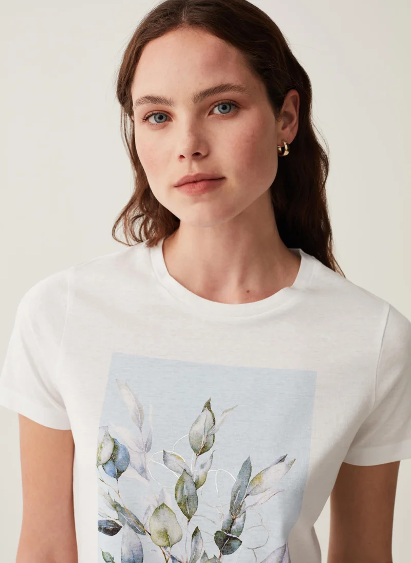 او في اس T-shirt with foliage foil print