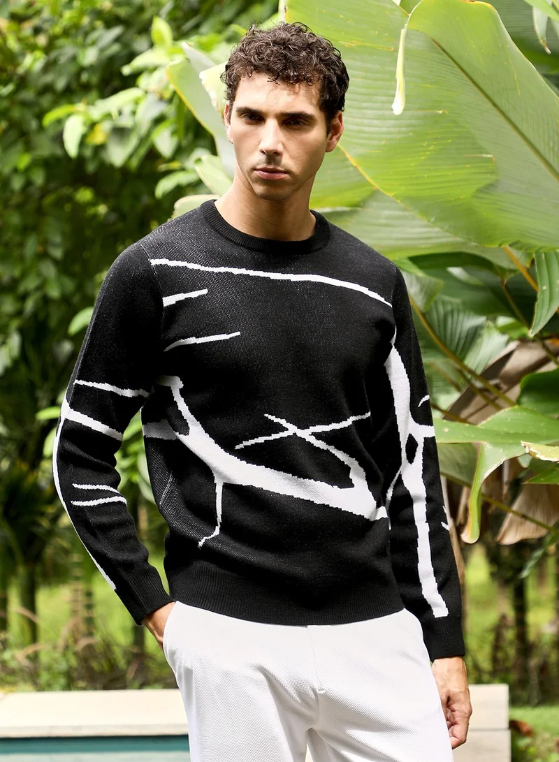 كامبوس سوترا كنزة رجالية بنمط تجريدي أحادي اللون وياقة دائرية من نسيج جاكار محبوك بلون أسود سبجي