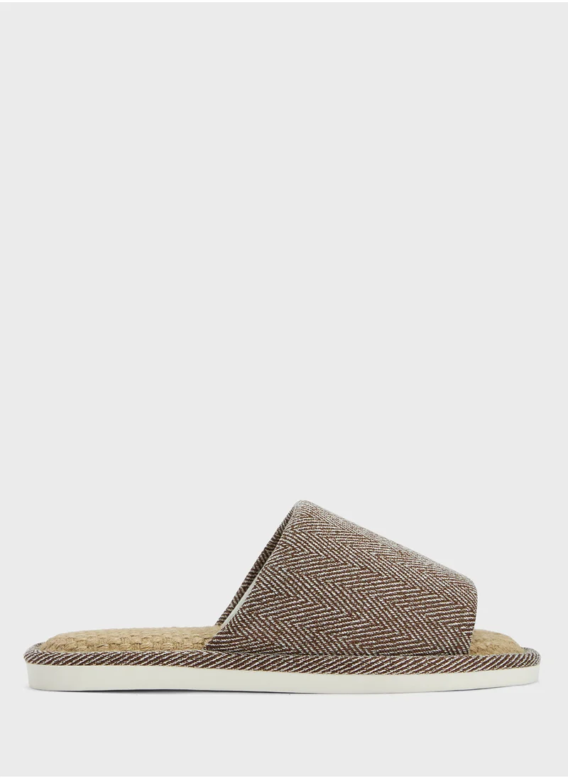 سفنتي فايف Open Toe Cozy Home Slippers
