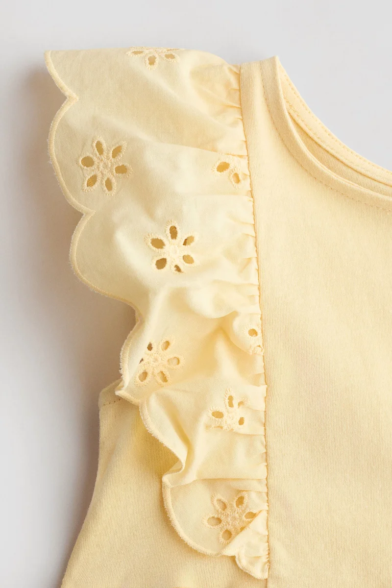 اتش اند ام فستان قطني مزين بحواف مكشكشة