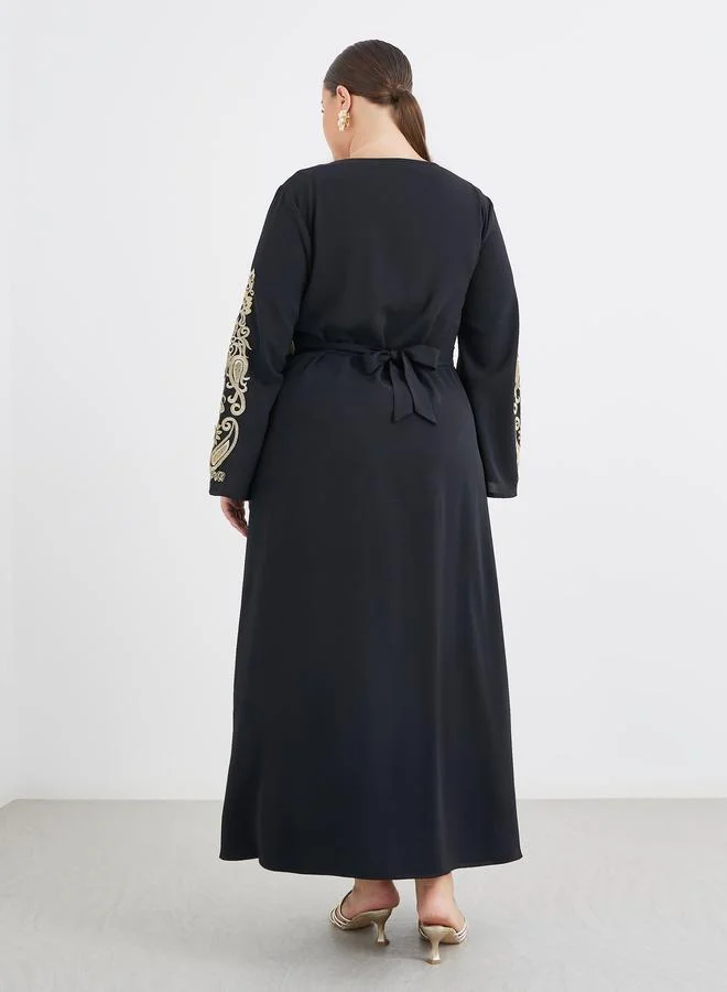 Styli Styli Plus Black Kaftan with Lace Trim