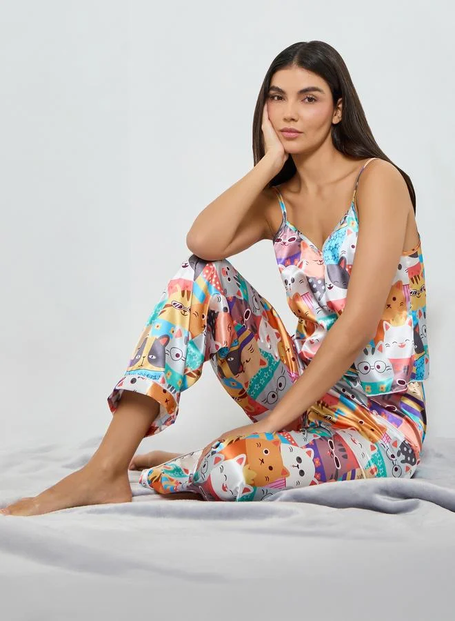 تايك تو طقم بيجاما من بنطال وبلوزة كامي بطبعة قطة