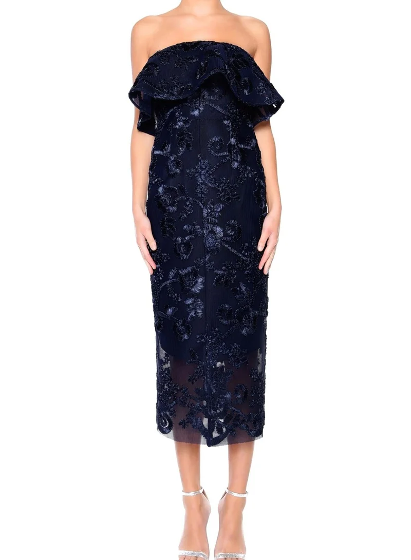 ترو ديكادينس Coraline Navy 3D Embroidery 3D Floral Embroidery Bandeau Midi Dress