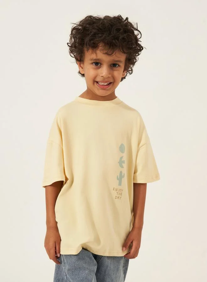 Styli Oversized Graphic Print T-Shirt