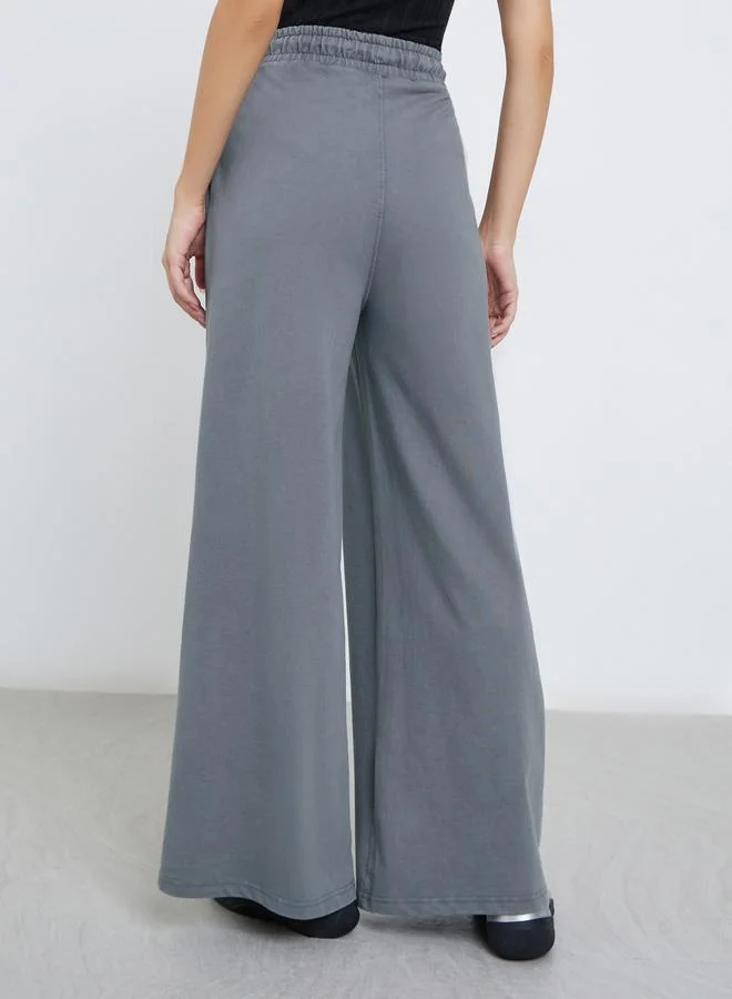 Styli Styli Grey Wide Leg Joggers with Pintuck Detail