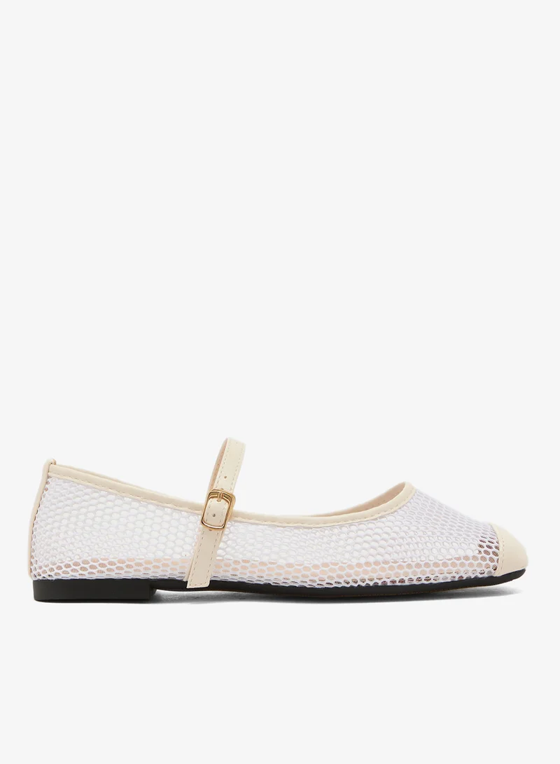 جينجر Mesh Detail Mary Janes