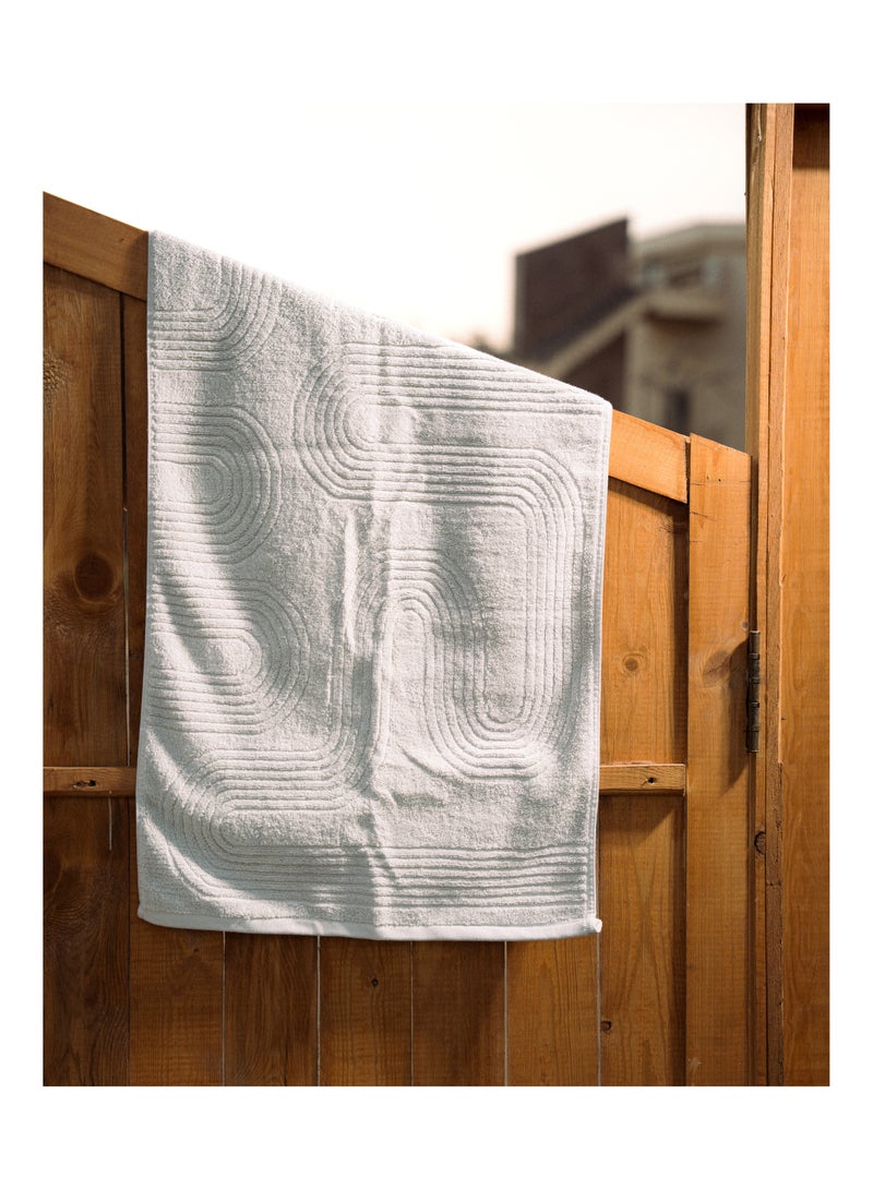 More cottons Zigzag Jacquard Towel 600 GSM size 50x100  - Image 1