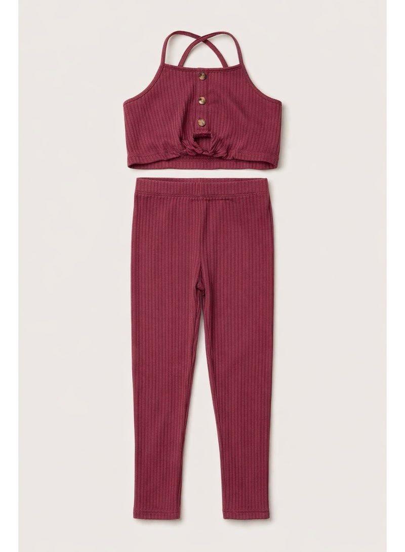 شي إن طقم بناتي نبيتي شيك مكوّن من كروب توب بحمالات وليجن مضلع، خامة ناعمة واسترتش مريحة، مناسب للخروج واللبس اليومي، تصميم عصري يدي لبنتك شكل مميز ومريح. - Image 3