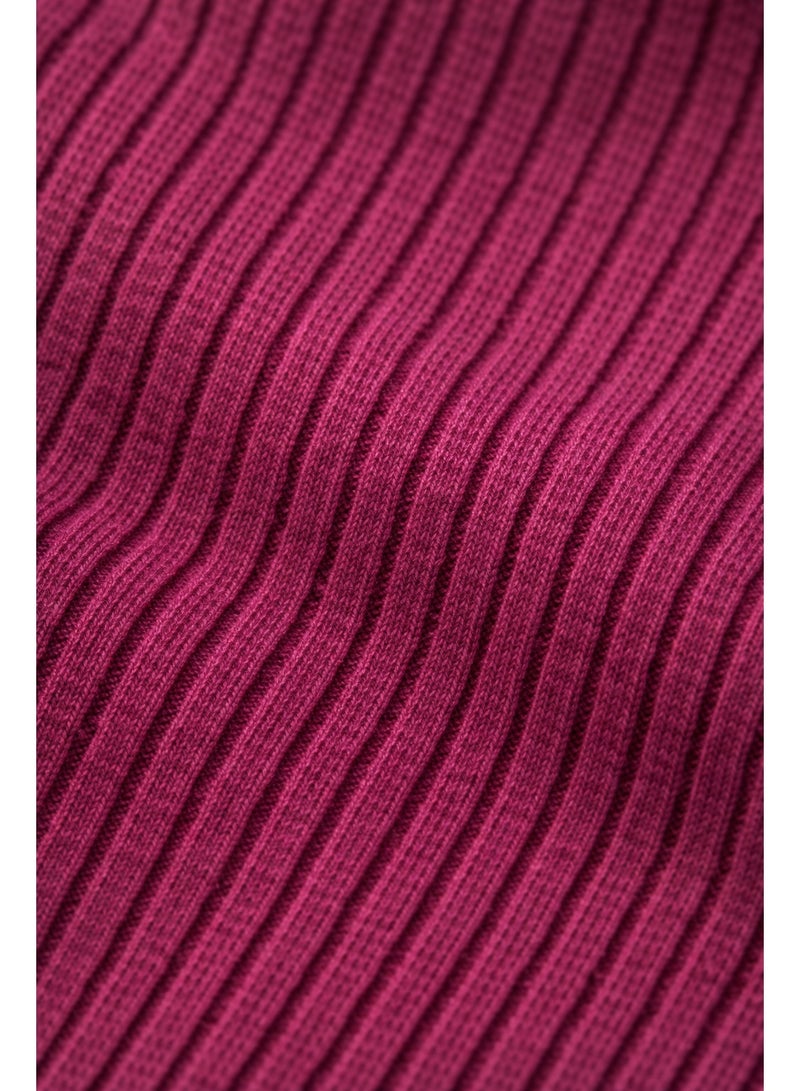 شي إن طقم بناتي نبيتي شيك مكوّن من كروب توب بحمالات وليجن مضلع، خامة ناعمة واسترتش مريحة، مناسب للخروج واللبس اليومي، تصميم عصري يدي لبنتك شكل مميز ومريح. - Image 2