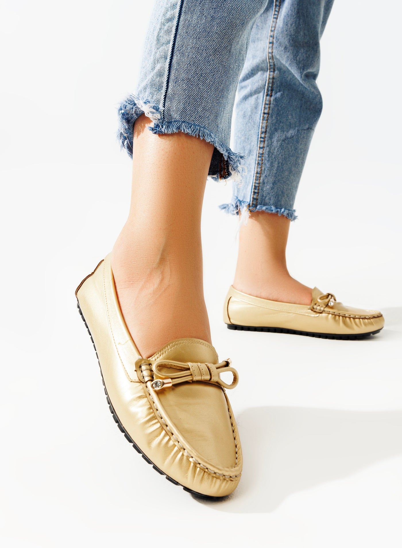 Elegant, High-quality Leather Flat Ballerina With A Bow On The Front-GOLD