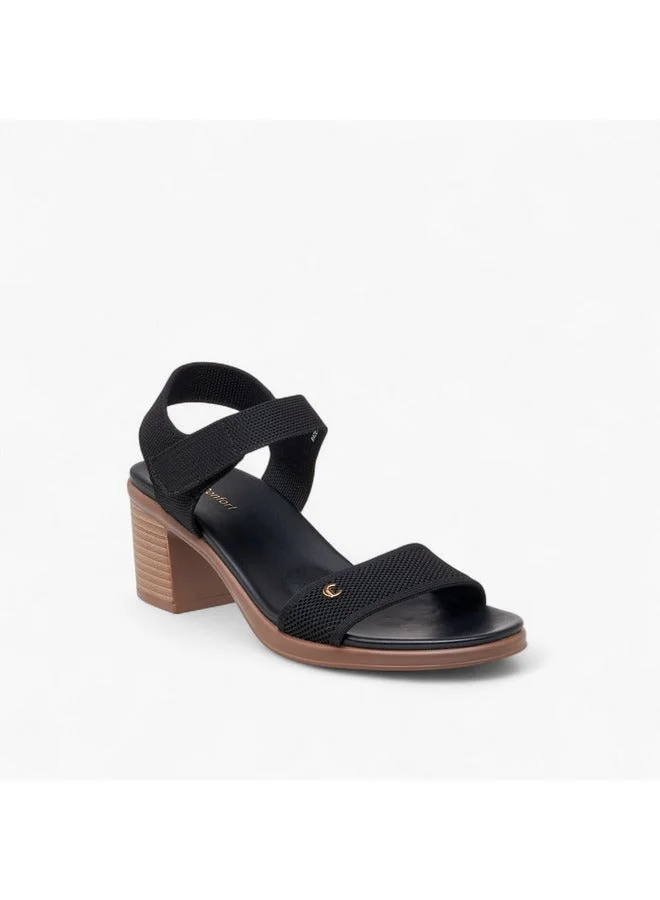 لو كونفورت صنادل نسائية بنعل سميك بتصميم نسيج فلاينت