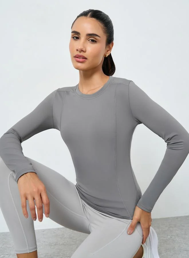 ستايلي اكتيف بلوزة بقصة ضيقة بياقة دائرية وأكمام طويلة