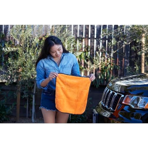 Armor All Car Buffing Towel, Microfiber Towel for Buffing and Shining Cars, Trucks and Motorcycles - Image 4