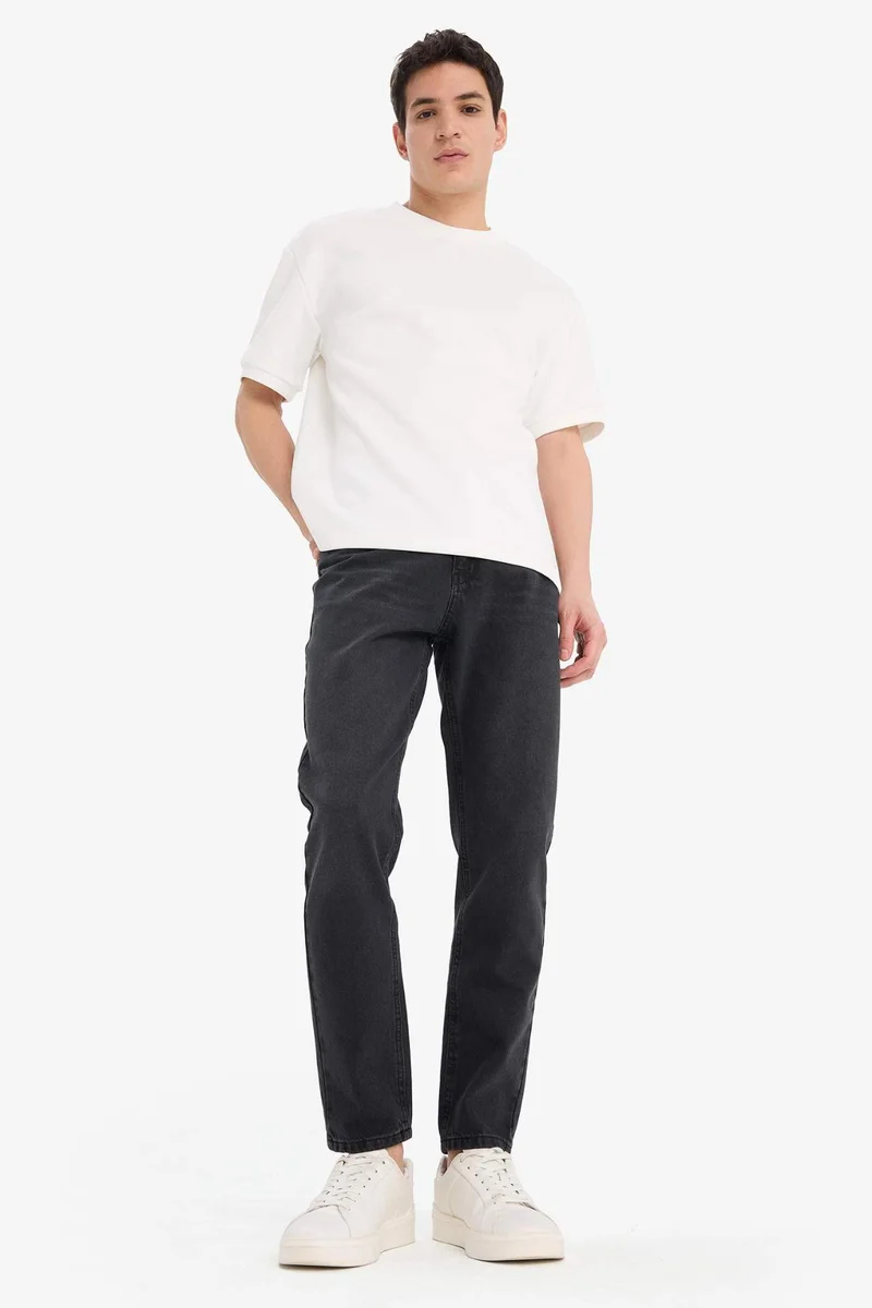ديفاكتو 90's Slim Fit Skinny Leg Jeans