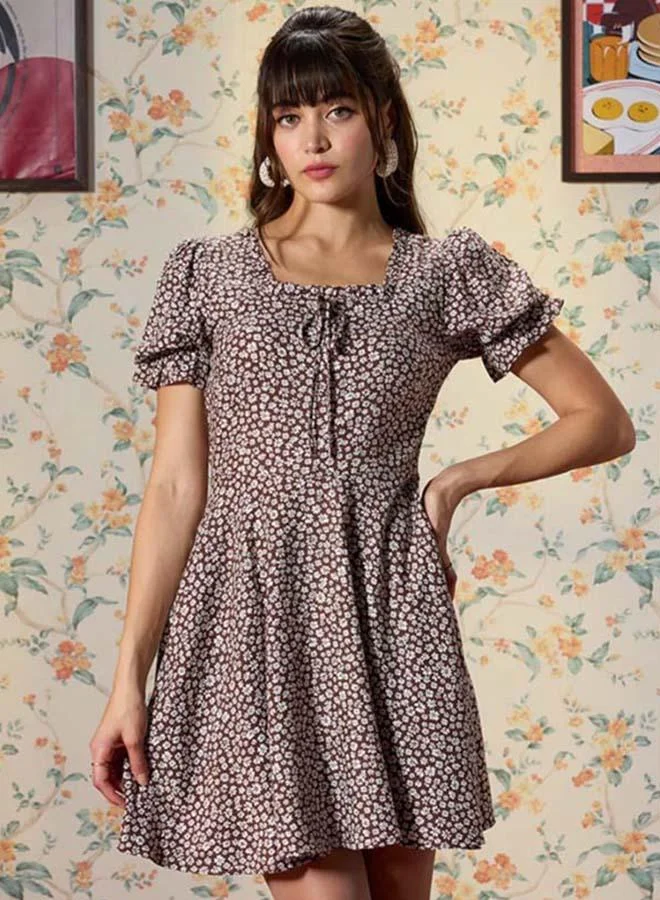 Virgio Virgio Floral Printed Square Neck Puff Sleeve Tie Up Fit & Flare Dress