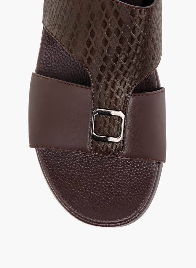LBL by Shoexpress Men's Textured Slip-On Sandals with Metallic Detail Ramadan Collection - Image 4