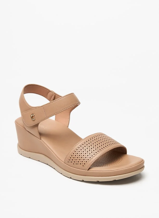 لو كونفورت Women's Textured Wedge Heel Sandals with Hook and Loop Closure
