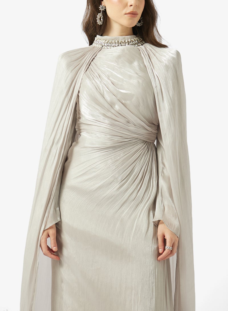 نمشي x فستان سهرة بعباءة متدلية - Image 3