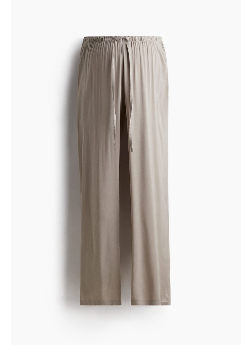 H&M Mama Before & After Drawstring Trousers  - Image 4