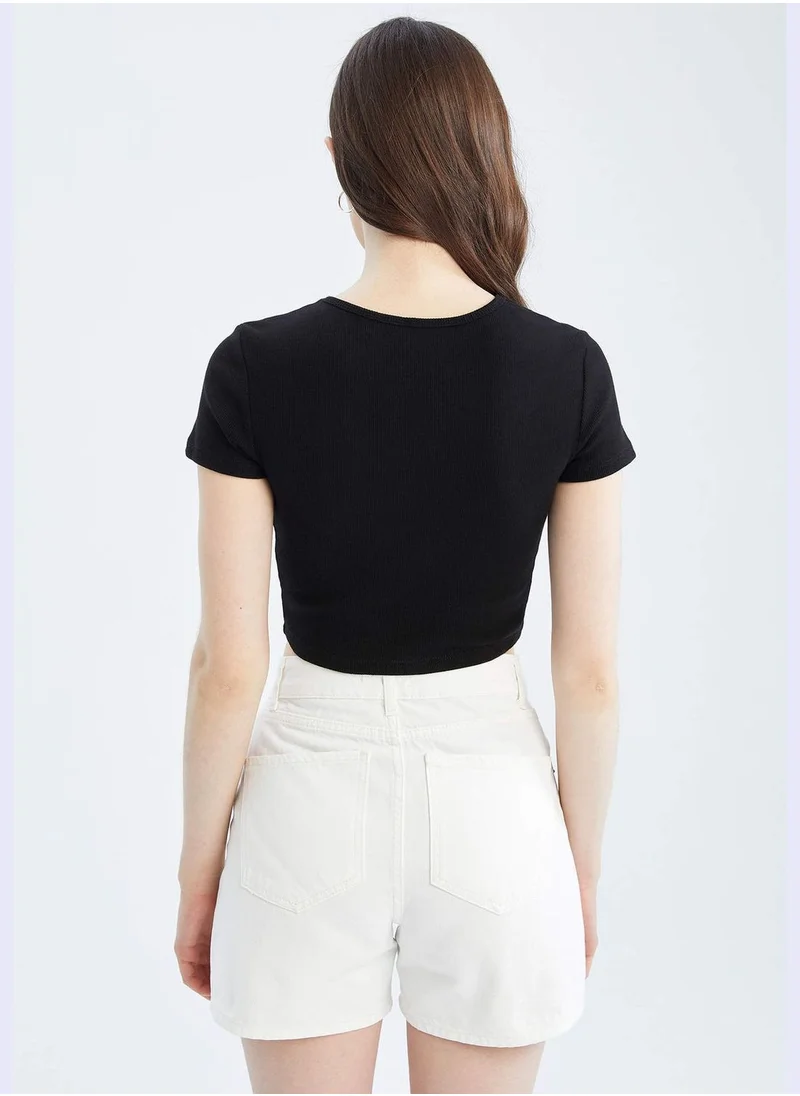DeFacto Slim Fit Short Sleeve Cut Out Crop Top