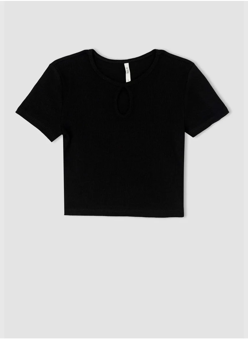 DeFacto Slim Fit Short Sleeve Cut Out Crop Top